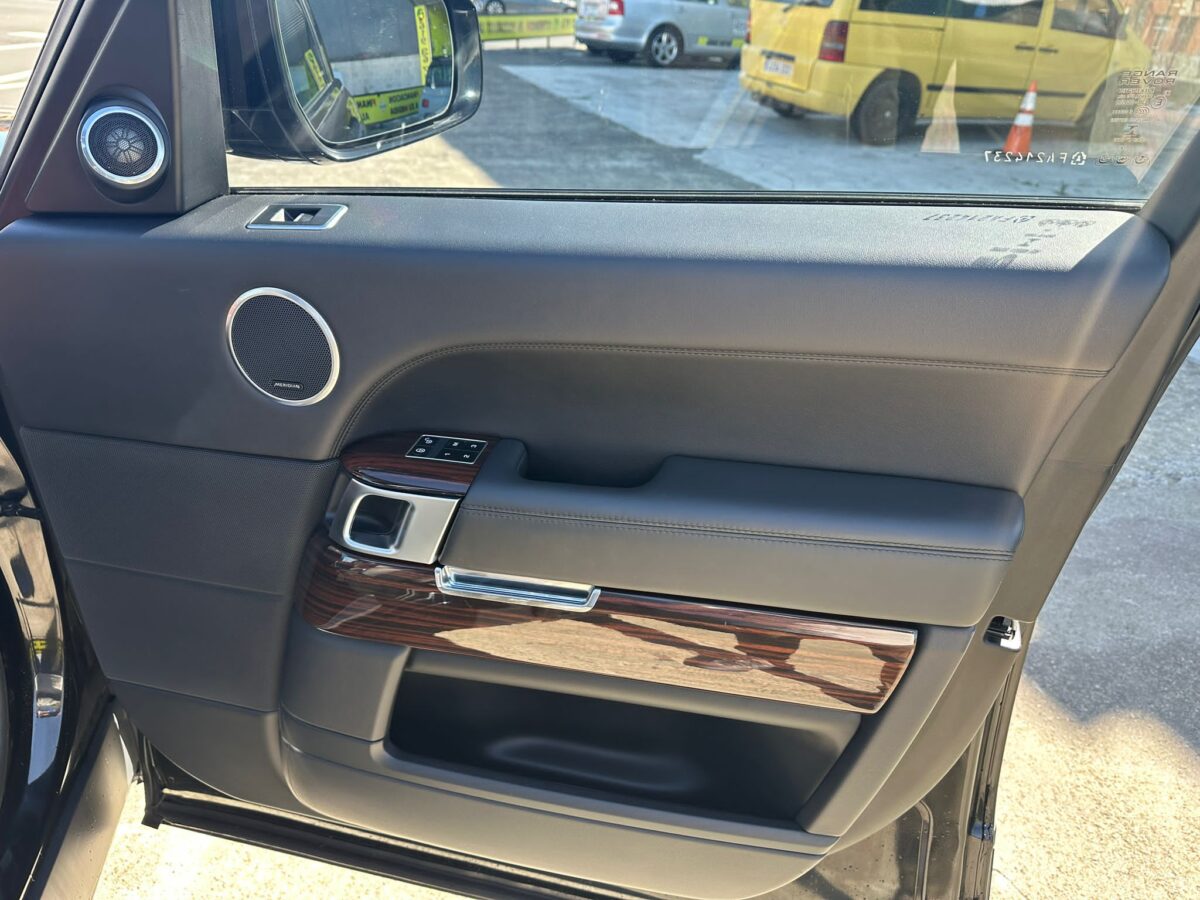 LAND-ROVER RANGE ROVER VOGUE