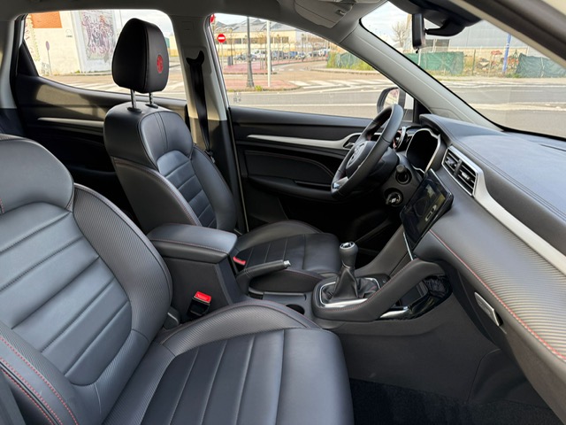 MG ZS LUXURY