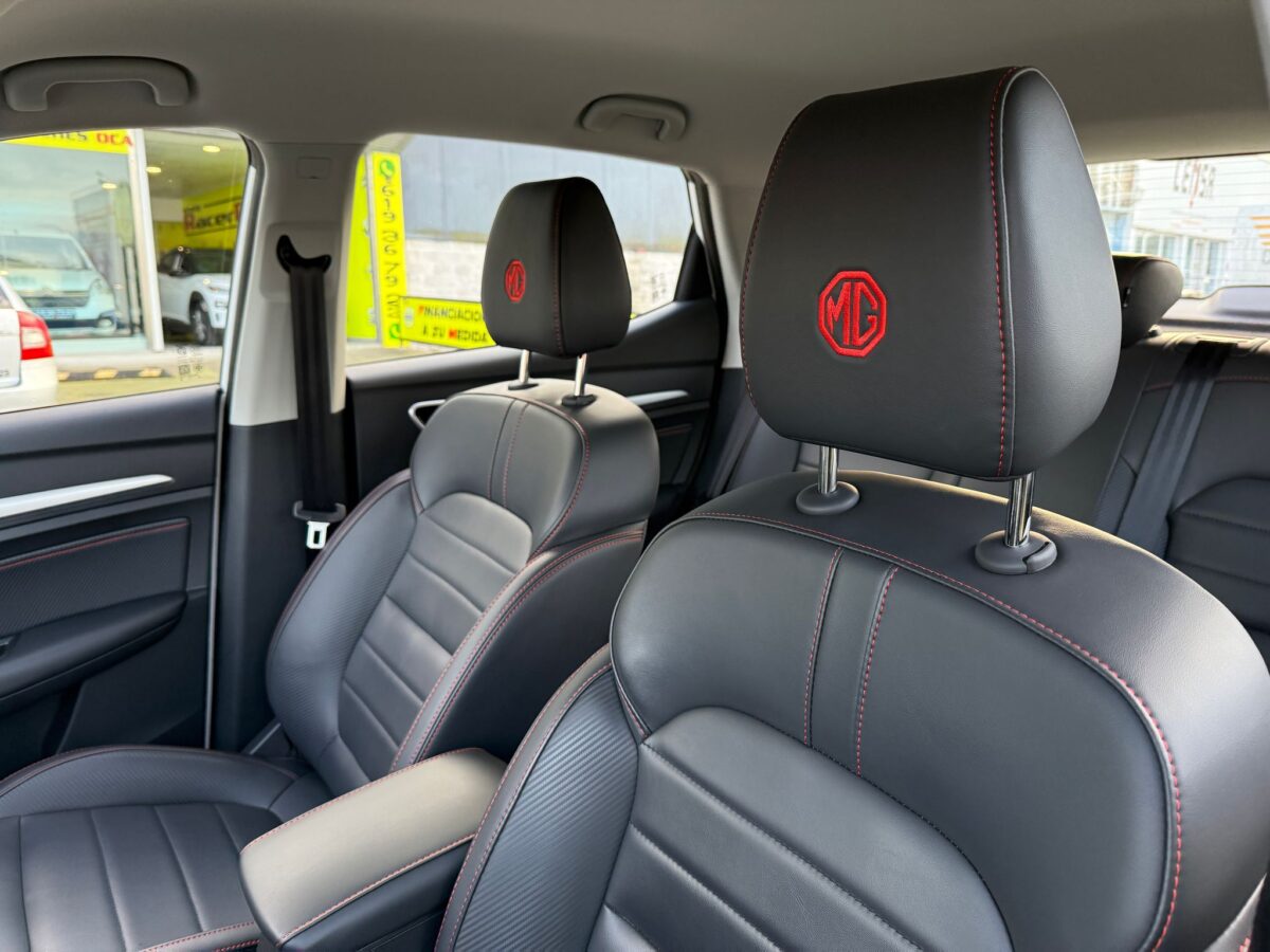 MG ZS LUXURY