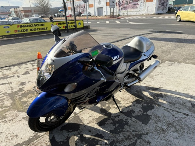 SUZUKI GSX HAYABUSA 1300R