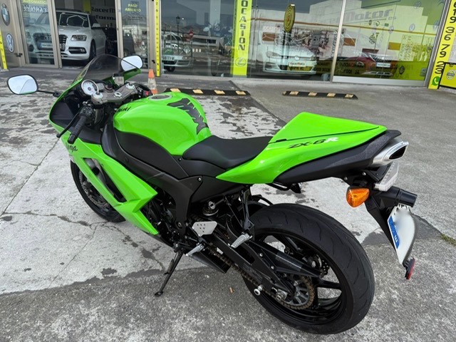 KAWASAKI NINJA ZX 6R