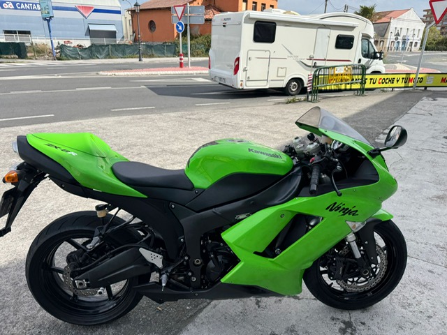 KAWASAKI NINJA ZX 6R