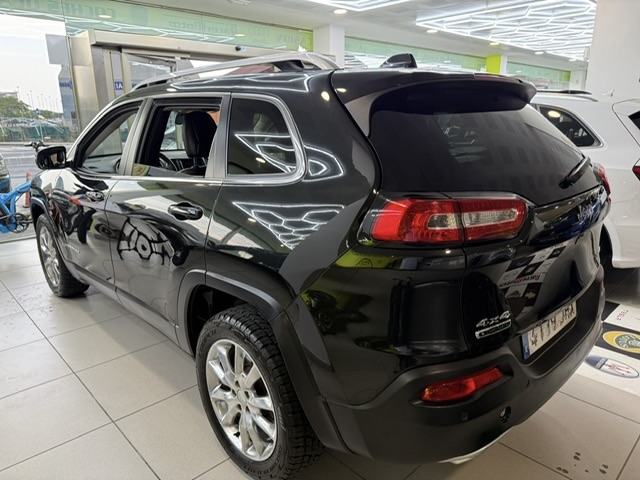 JEEP CHEROKEE 2.0CRD LIMITED