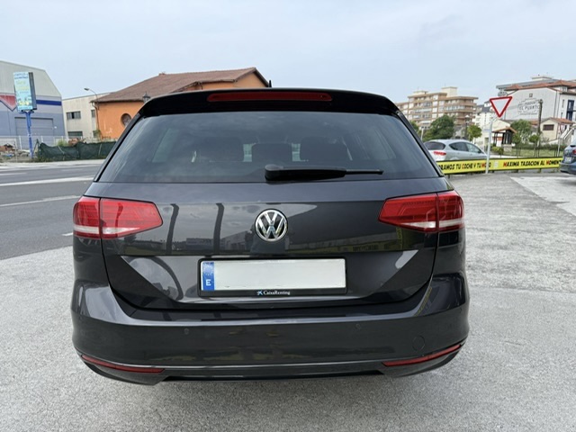 VOLKSWAGEN PASSAT 2.0TDI ADVANCE BLUEMOTION VARIANT 