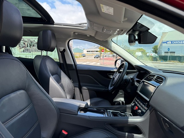 JAGUAR F-PACE PRESTIGE