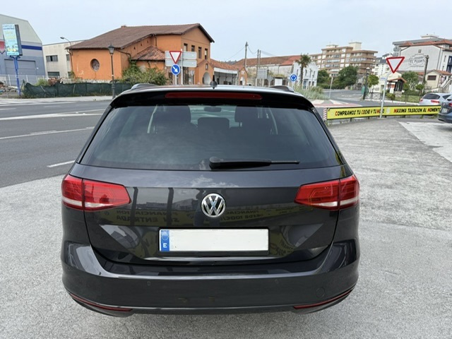 VOLKSWAGEN PASSAT 2.0TDI ADVANCE BLUEMOTION VARIANT 