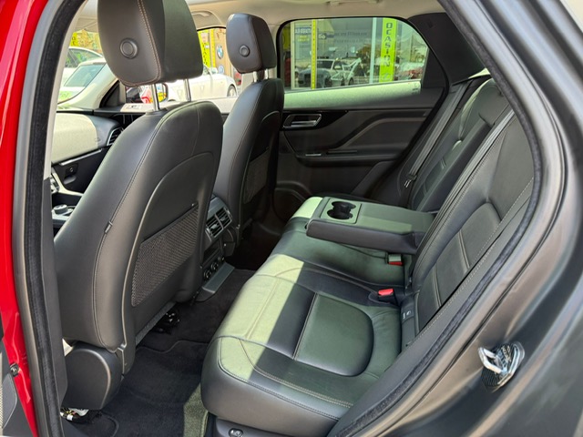 JAGUAR F-PACE PRESTIGE