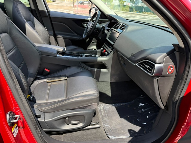 JAGUAR F-PACE PRESTIGE