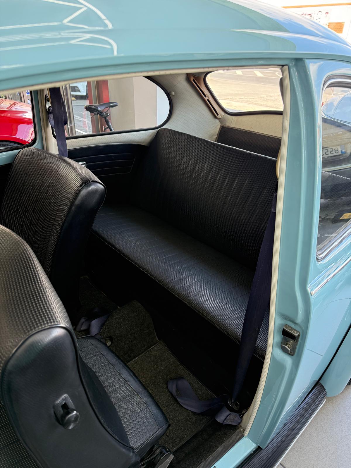 VOLKSWAGEN Escarabajo 