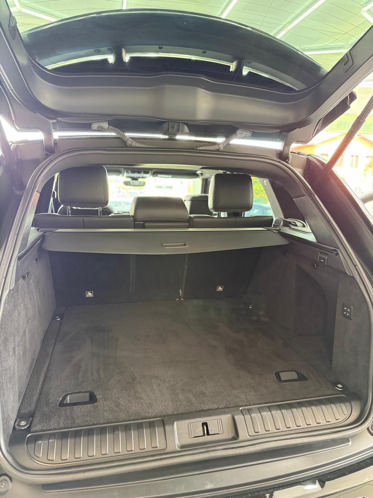 LAND-ROVER autobiography