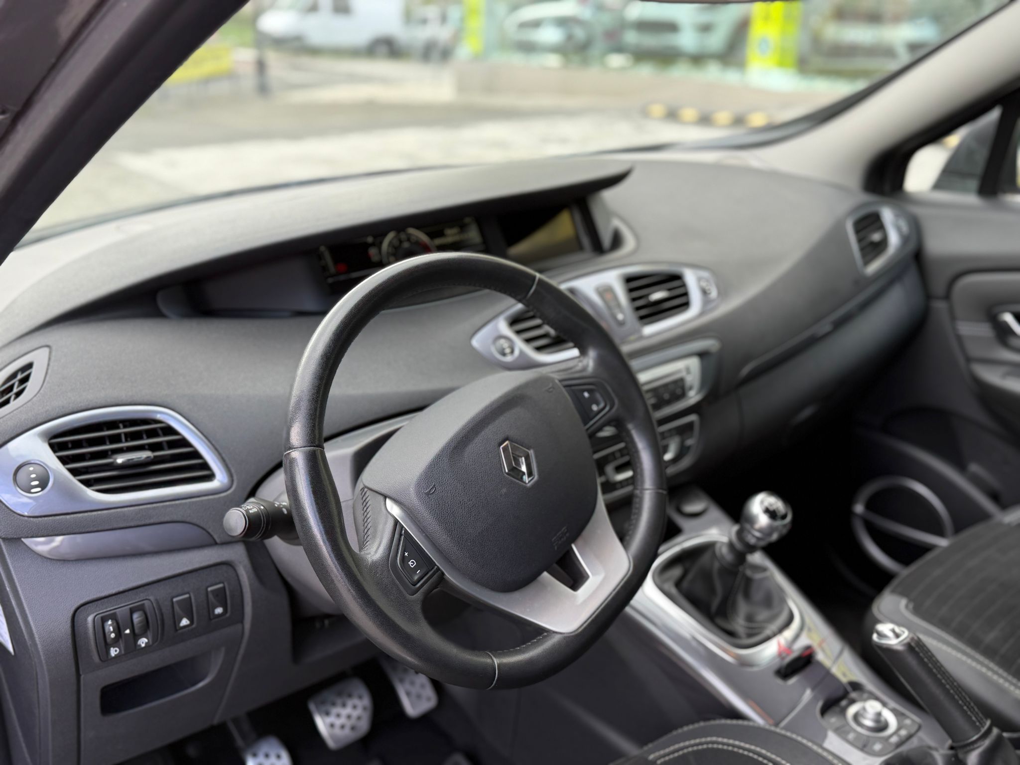 RENAULT SCENIC 1.5DCI 