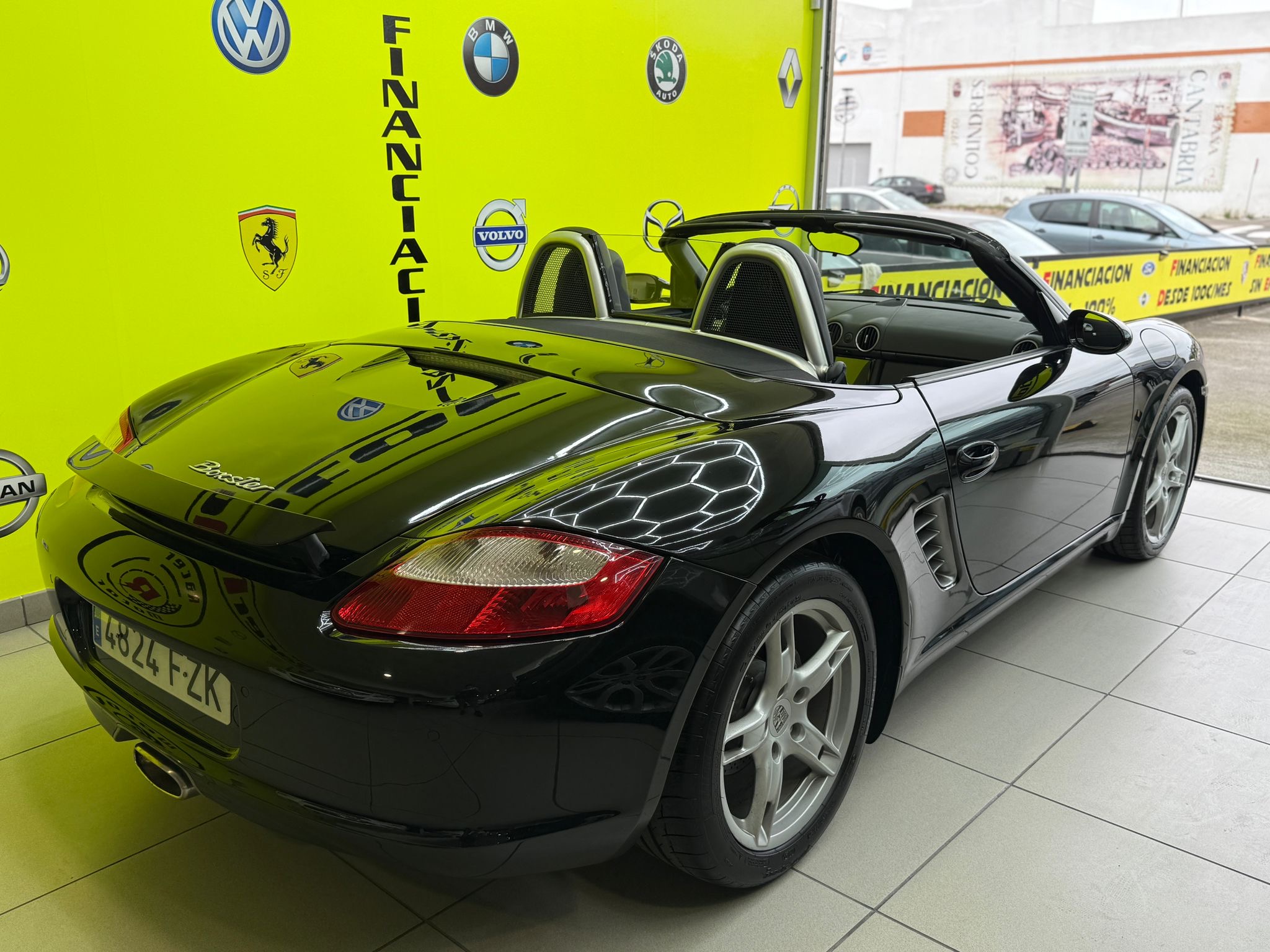 PORSCHE BOXTER