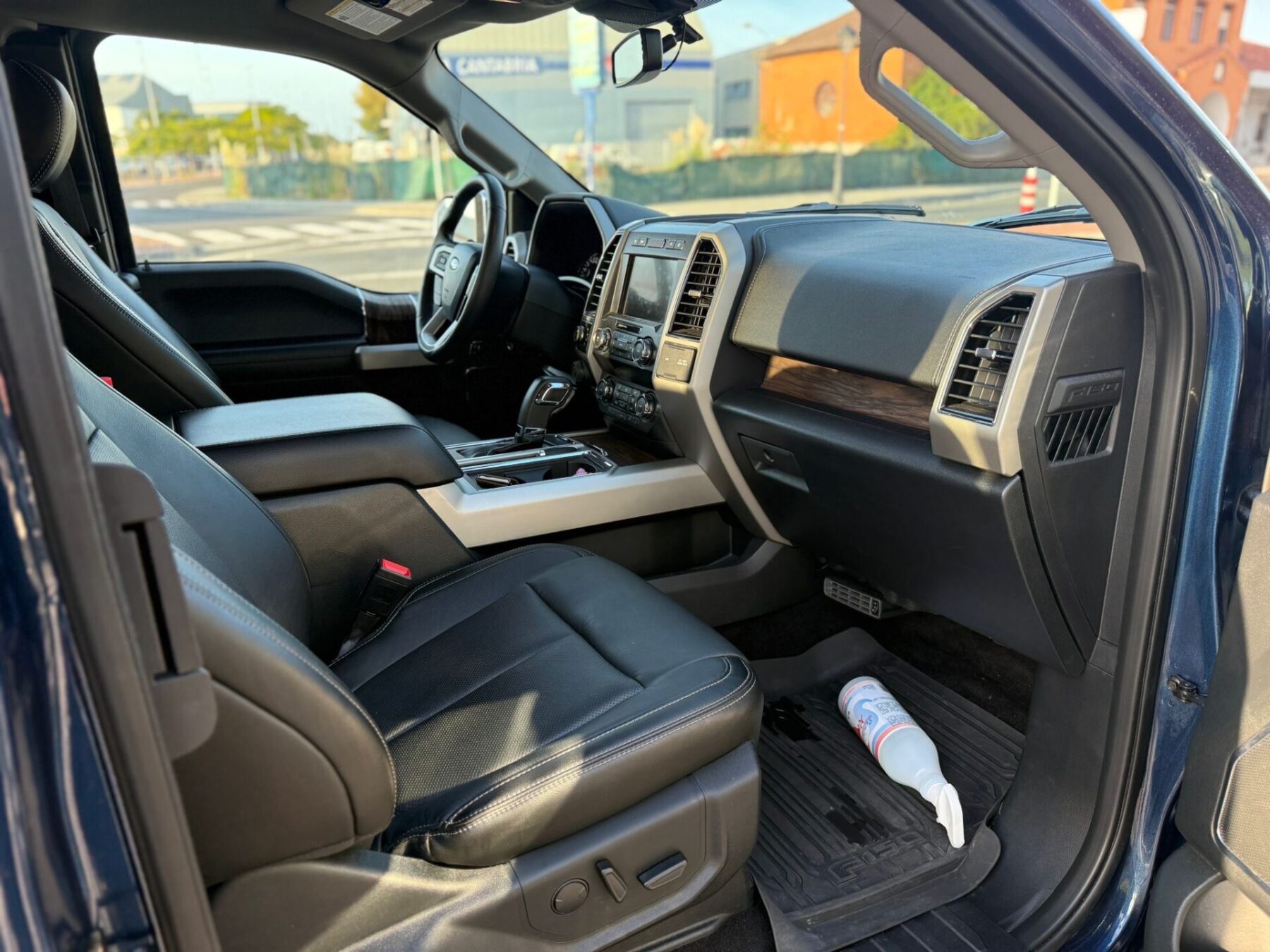 FORD F-150 SUPERCAB 5.0 V8