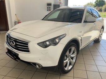 INFINITI QX70