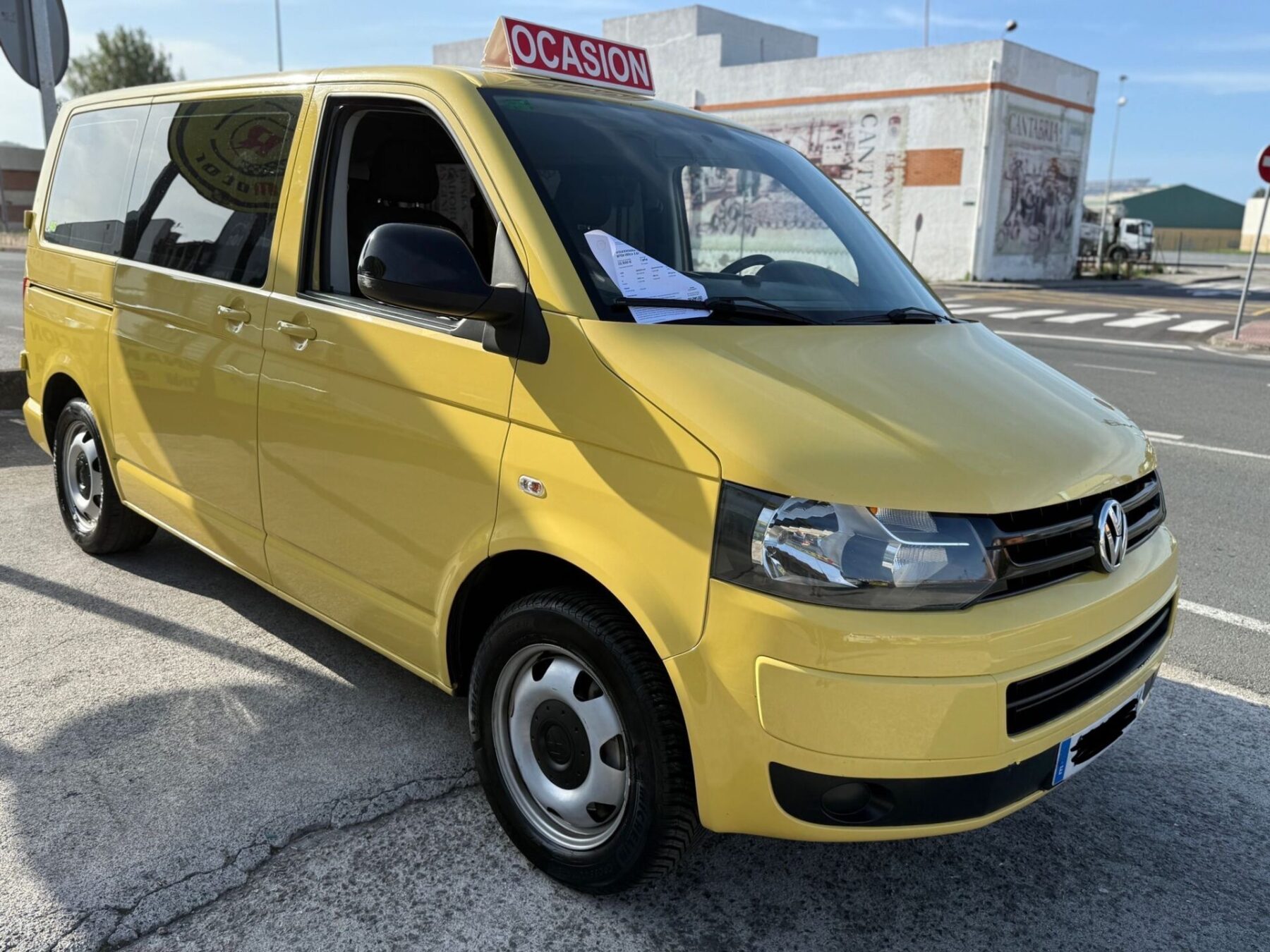 VOLKSWAGEN Transporter 2.0 TDI Kombi 