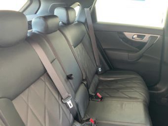 INFINITI QX70