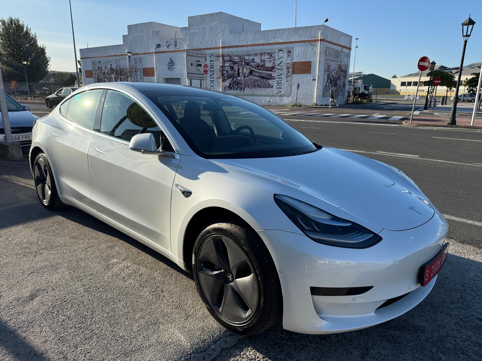 TESLA MODEL 3 STANDAR PLUS