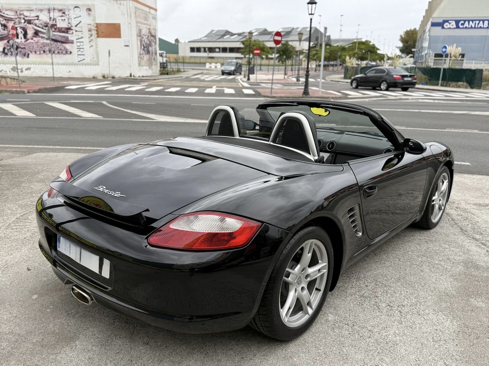 PORSCHE BOXSTER 2.7 