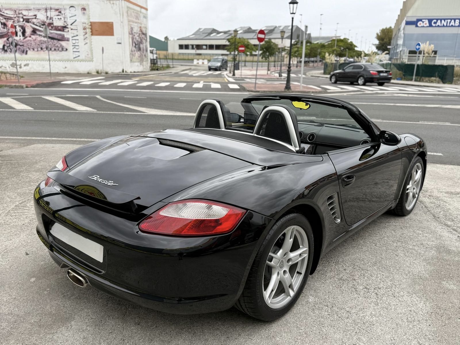 PORSCHE BOXSTER 2.7 