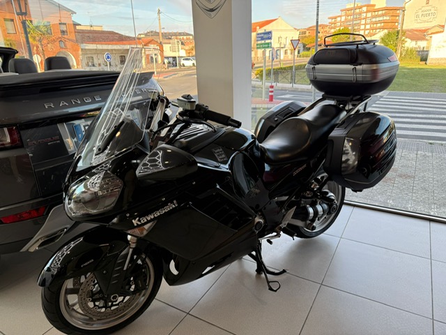 KAWASAKI GTR 1400 GTR 1400