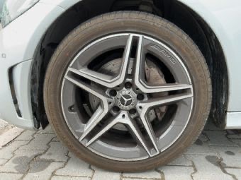 MERCEDES-BENZ Clase C 220 D AMG Line