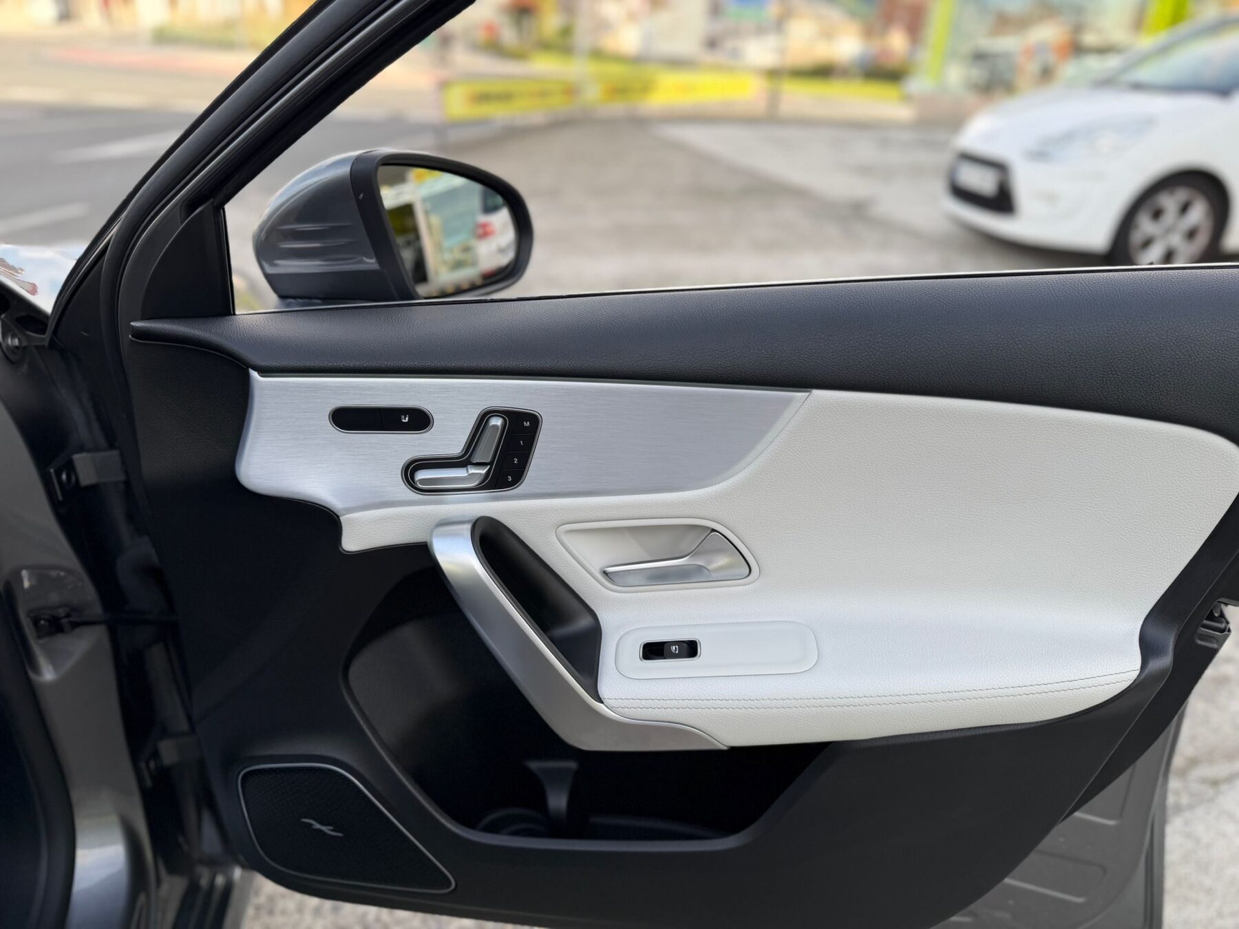 MERCEDES-BENZ Clase A AMG LINE