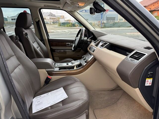 LAND-ROVER RANGE ROVER SPORT 3.0SDV6 HSE