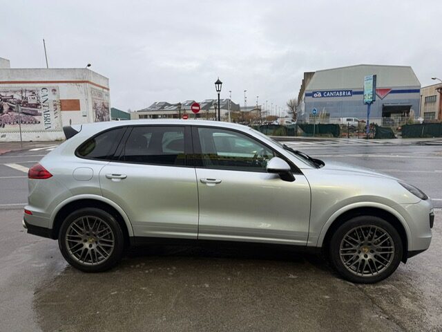 PORSCHE Cayenne PLATINUM EDITION 