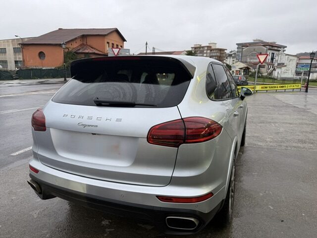 PORSCHE Cayenne PLATINUM EDITION 