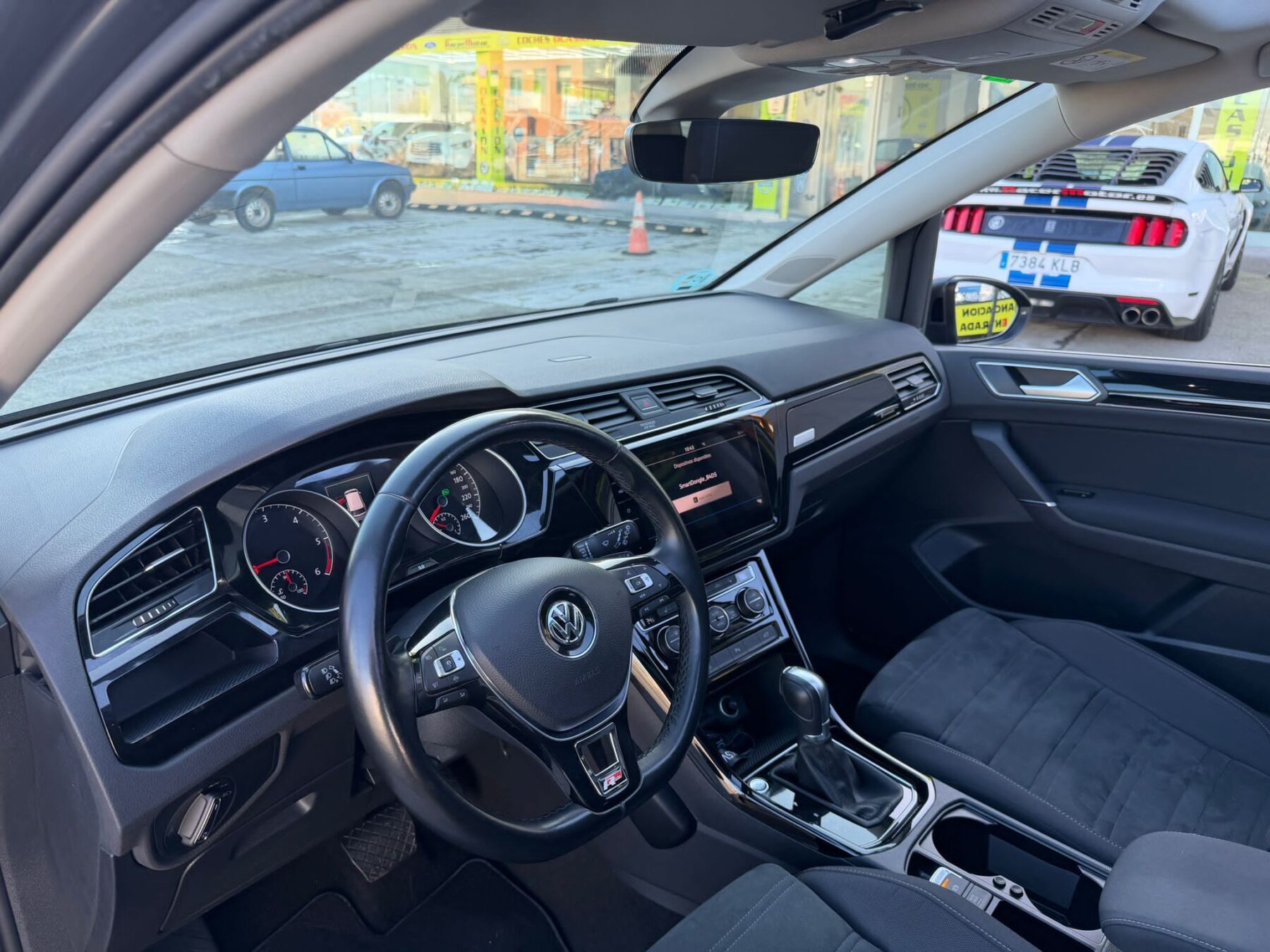 VOLKSWAGEN TOURAN SPORT