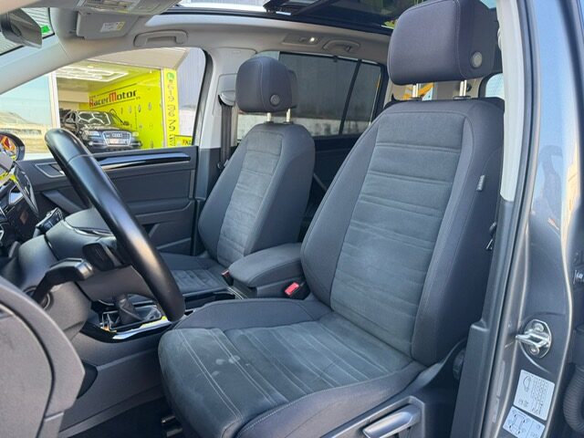 VOLKSWAGEN TOURAN SPORT