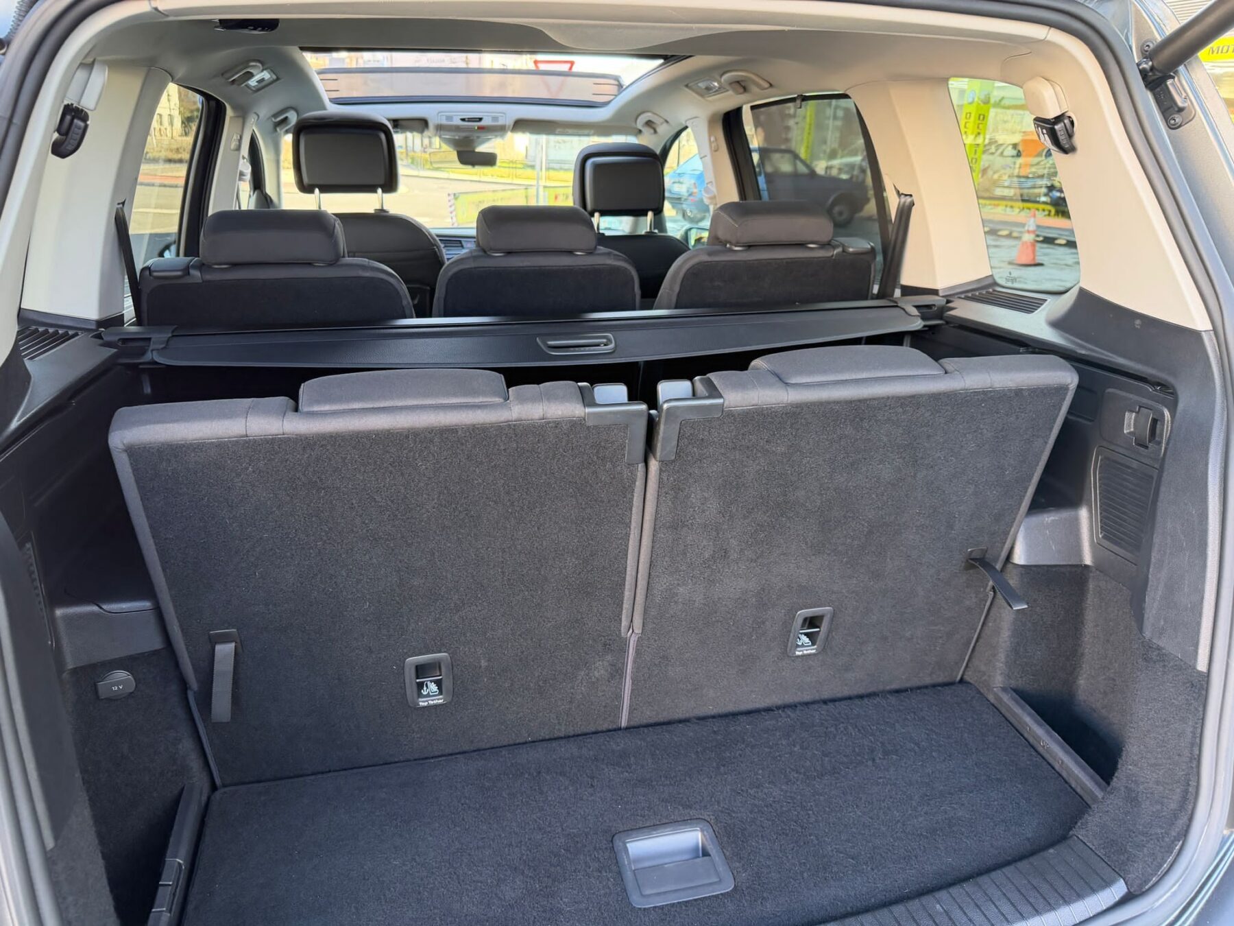 VOLKSWAGEN TOURAN SPORT