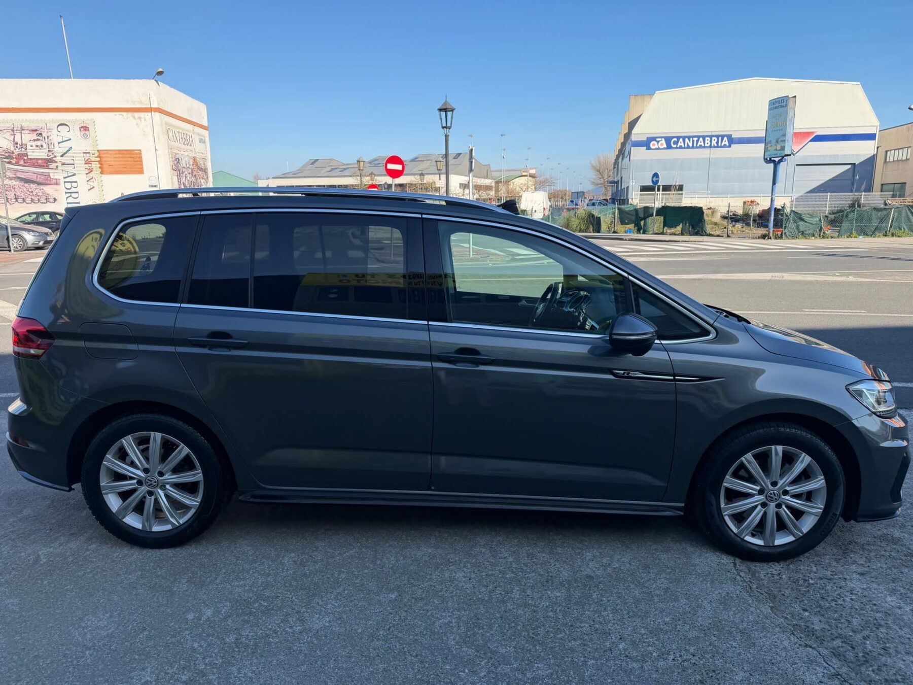 VOLKSWAGEN TOURAN SPORT