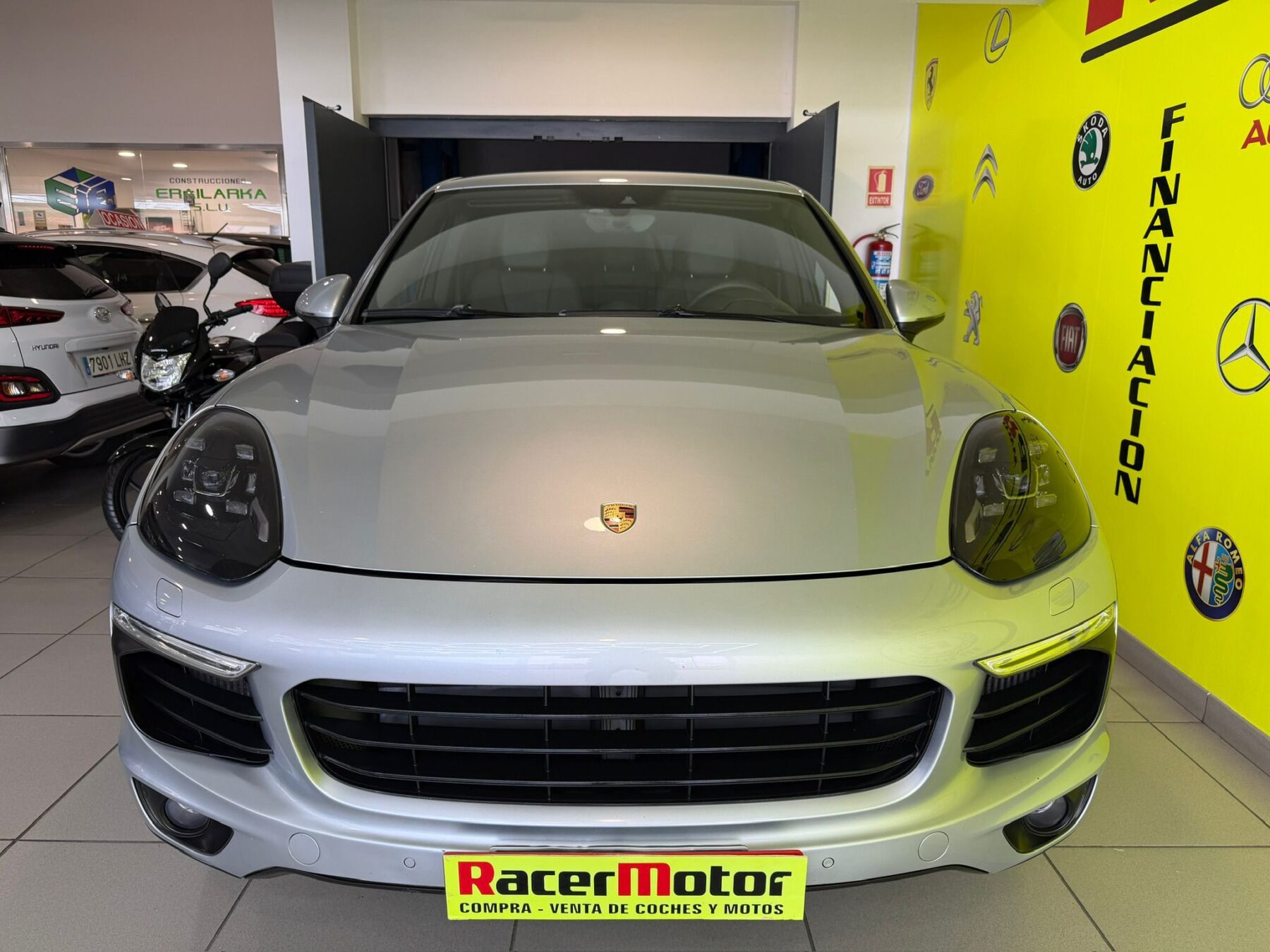 PORSCHE Cayenne PLATINUM EDITION 