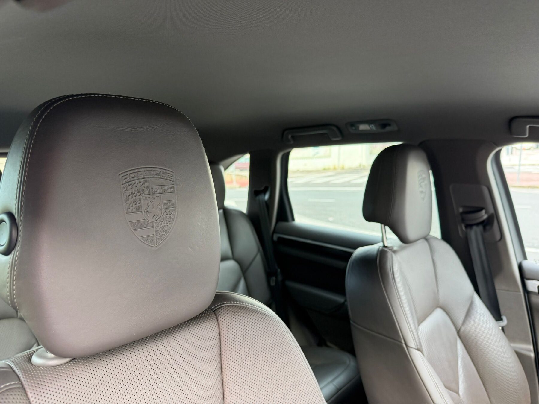 PORSCHE Cayenne PLATINUM EDITION 