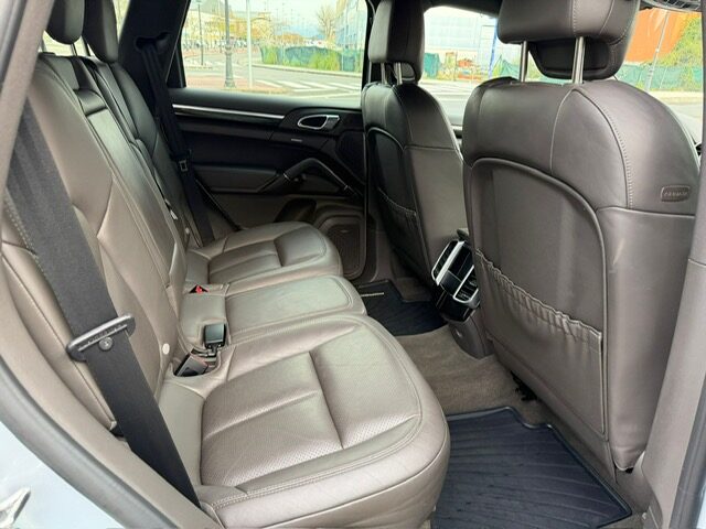 PORSCHE Cayenne PLATINUM EDITION 