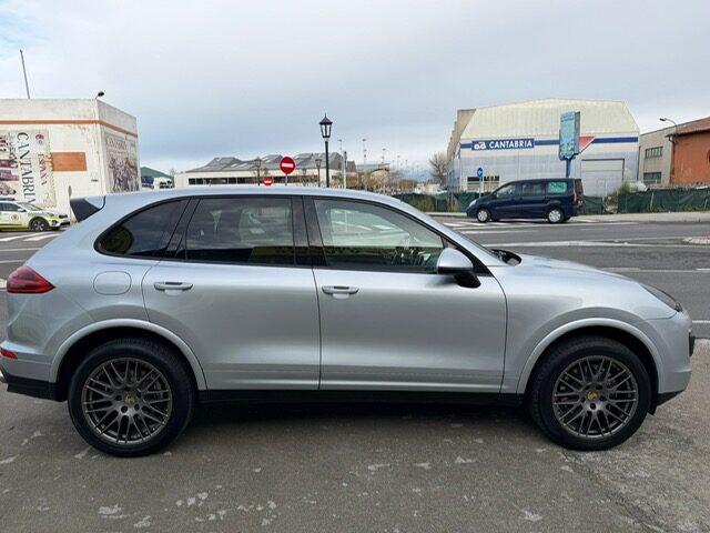 PORSCHE Cayenne PLATINUM EDITION 