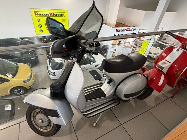 VESPA VESPA VESPA 200