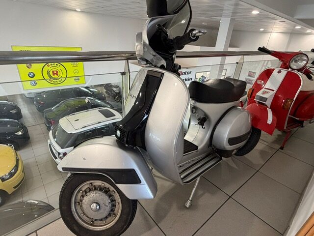 VESPA VESPA VESPA 200