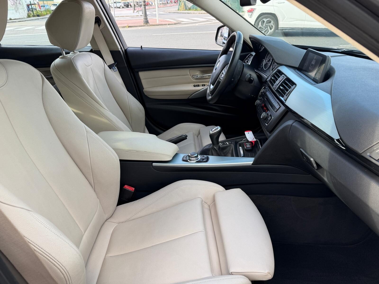 BMW Serie 3 318 D TOURING