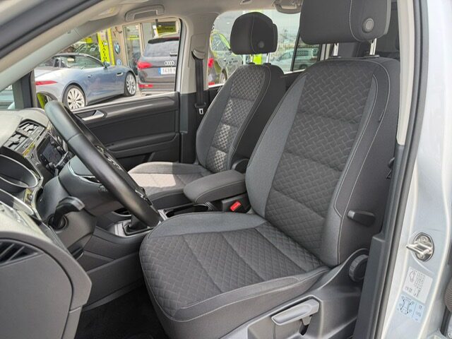 VOLKSWAGEN TOURAN 2.0TDI