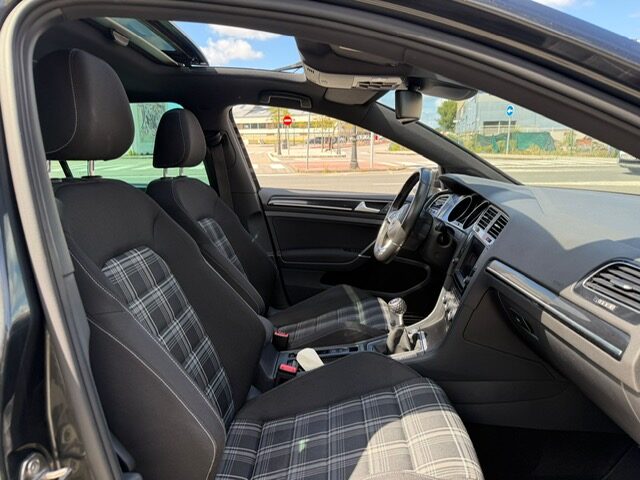 VOLKSWAGEN GOLF GOLF GTD