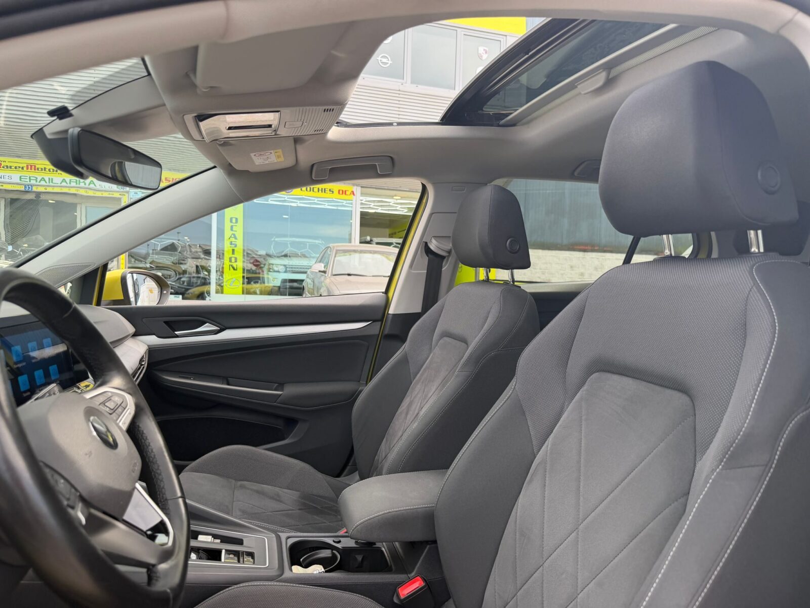 VOLKSWAGEN GOLF GOLF VIII LIFE