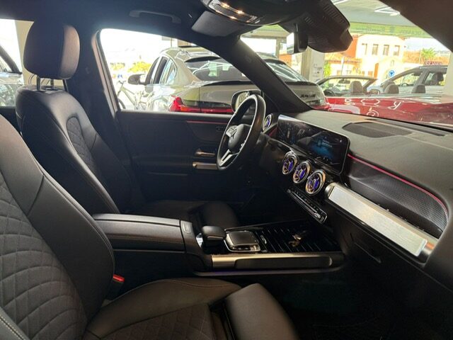 MERCEDES-BENZ GLB GLB 2.0D 