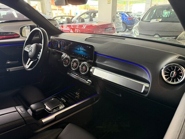 MERCEDES-BENZ GLB GLB 2.0D 