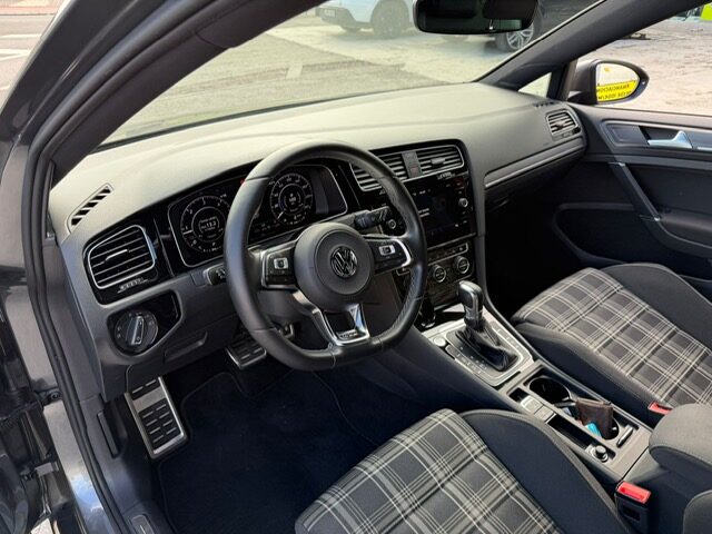 VOLKSWAGEN GOLF 2.0TDI GTD