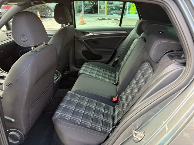 VOLKSWAGEN GOLF 2.0TDI GTD
