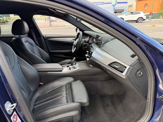 BMW Serie 5 520D M SPORT