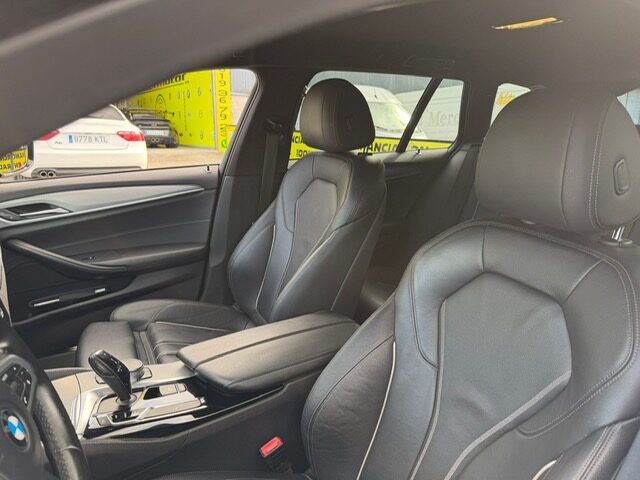 BMW Serie 5 520D M SPORT