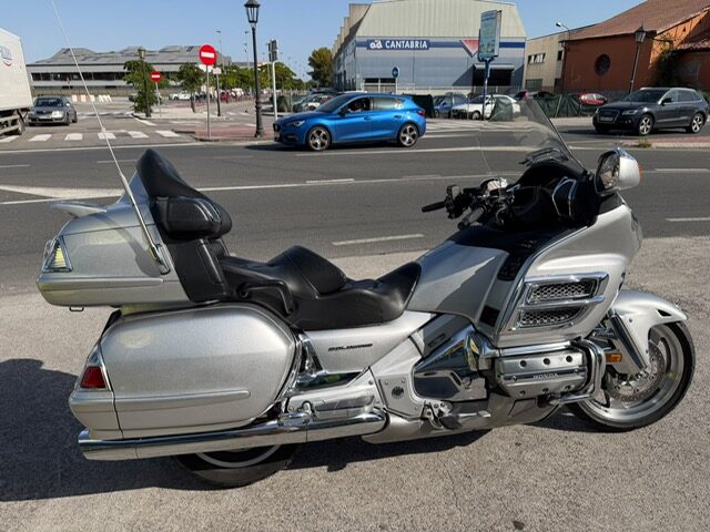 HONDA GOLDWING